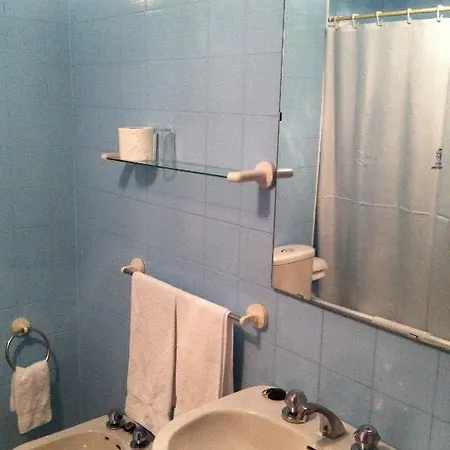 Pinzon Hotel *