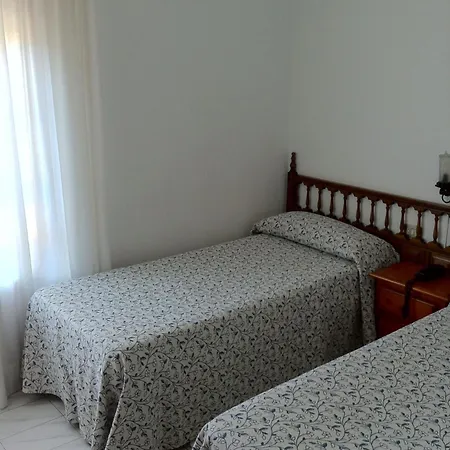 Pinzon Hotel *